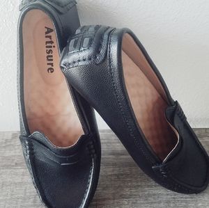 Artisure black leather Driving Shoe women's 8 NEW